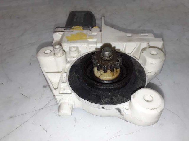 FORD 0130822217 Мотор стеклоподъемника двери передней левой в наличии Кривой Рог