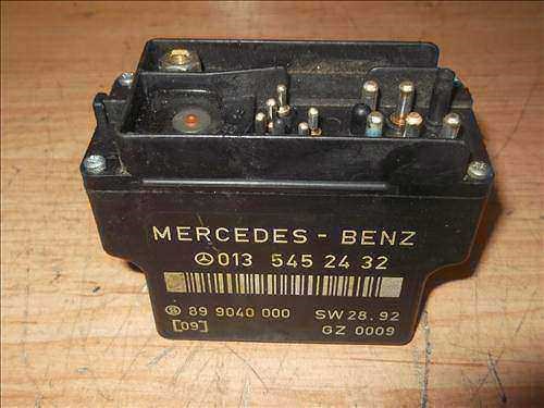 Caixa de pré-aquecimento para Mercedes-Benz sedan 250 D (124.125) OM602912 0135452432