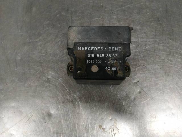 MERCEDES 0165458832 Реле свечей накала в наличии Днепр