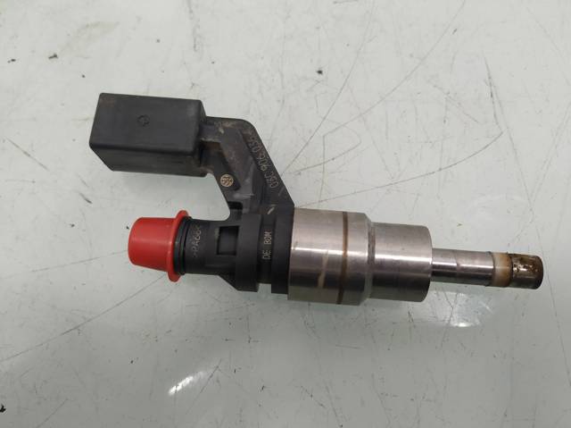 VAG 0261500016 Форсунка впрыска топлива в наличии Черновцы