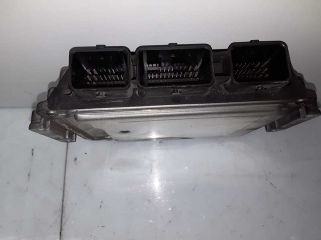 RENAULT 0281011390 Блок управления двигателем в наличии Ирпень