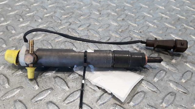 Injector for skoda fabia i combi 1.9 sdi asy 028130201S