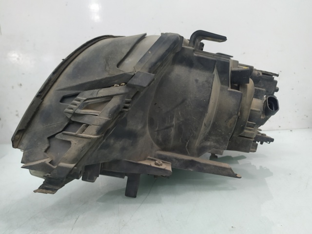 BMW 0301089206 Фара правая в наличии Ужгород