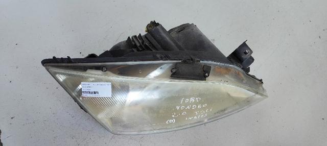 FORD 0301174204 Правая фара в наличии Украина