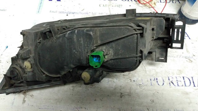 FORD 0301174204 Правая фара в наличии Львов