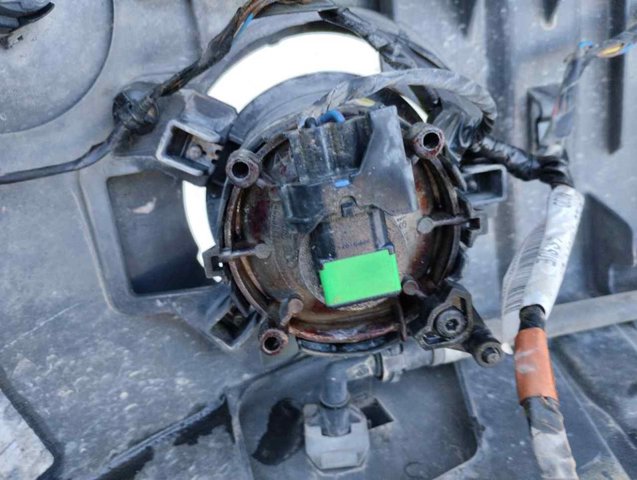 0305061012 LAND ROVER Фара противотуманная правая купить в Тернополь