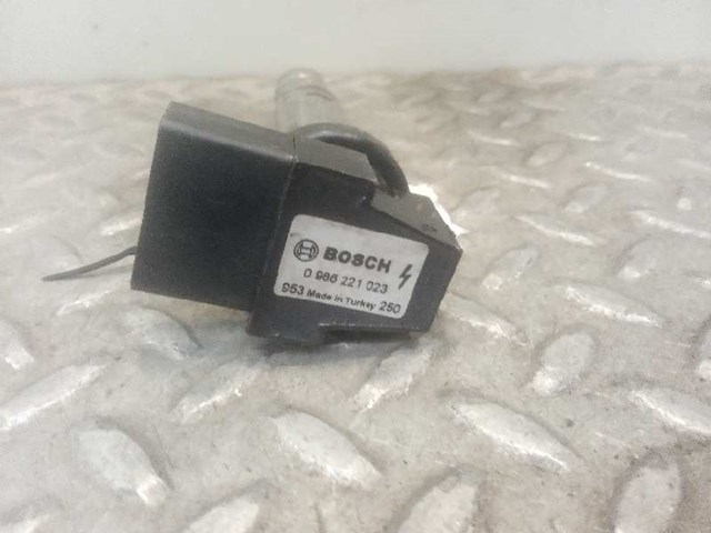 036905715H VAG Катушка зажигания купить в Николаев