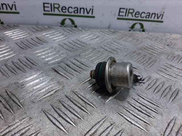 Regulador de pressão de combustível na régua de injectores 037133035C VAG