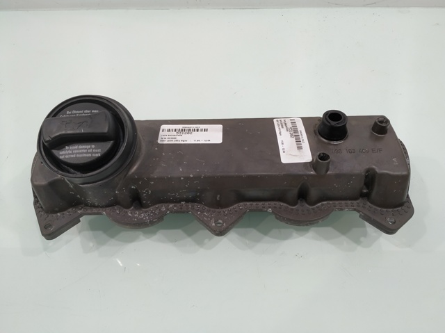 VAG 038103469E Клапанная крышка в наличии Кривой Рог