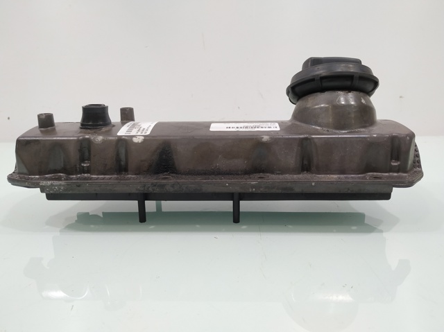 VAG 038103469E Крышка клапанная в наличии Полтава