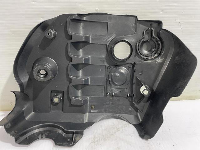 VAG 038103925DG Крышка двигателя в наличии Черкассы