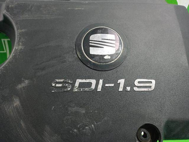 VAG 038103925L Крышка двигателя в наличии Полтава
