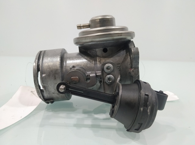 Válvula EGR de recirculação dos gases 038129637L VAG
