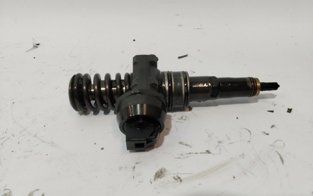 Injetor de injeção de combustível Skoda SuperB 2 3T4