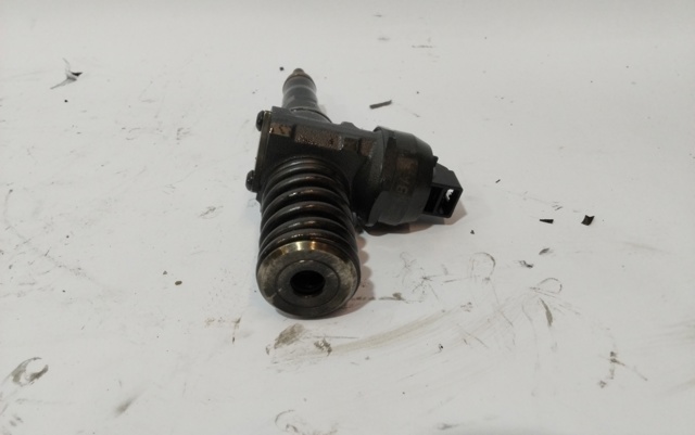 Injetor de injeção de combustível Skoda SuperB 2 3T4