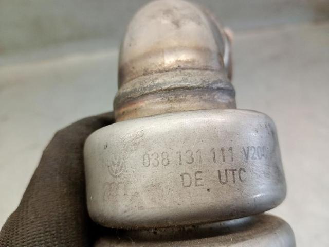 Mangueira (cano derivado) inferior de intercooler 038131111 VAG