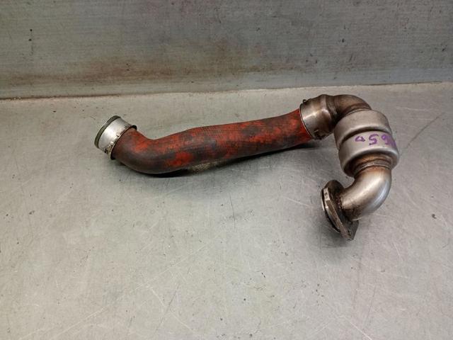 Mangueira (cano derivado) inferior de intercooler 038131111 VAG
