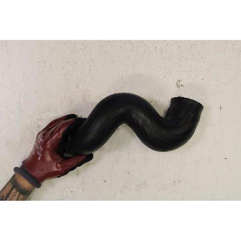 Mangueira (cano derivado) inferior de intercooler 038131111 VAG