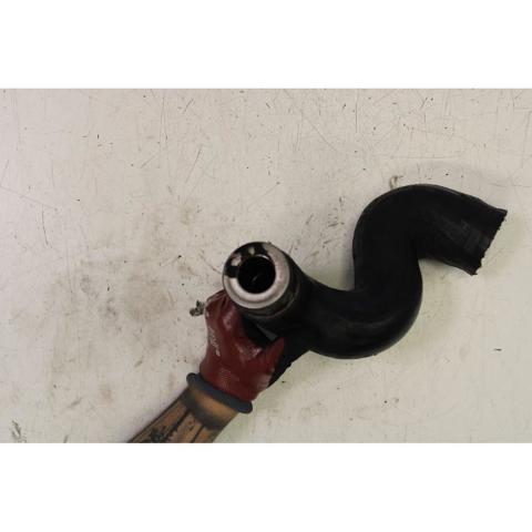 Mangueira (cano derivado) inferior de intercooler 038131111 VAG