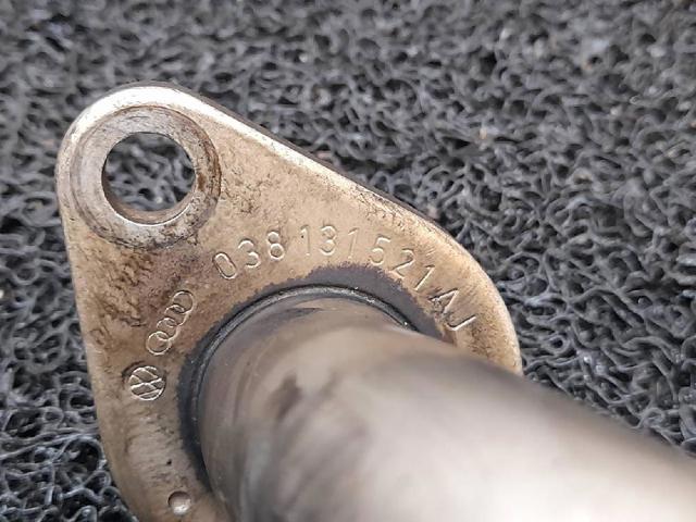 VAG 038131521AJ Патрубок системы рециркуляции отработавших газов EGR в наличии Львов