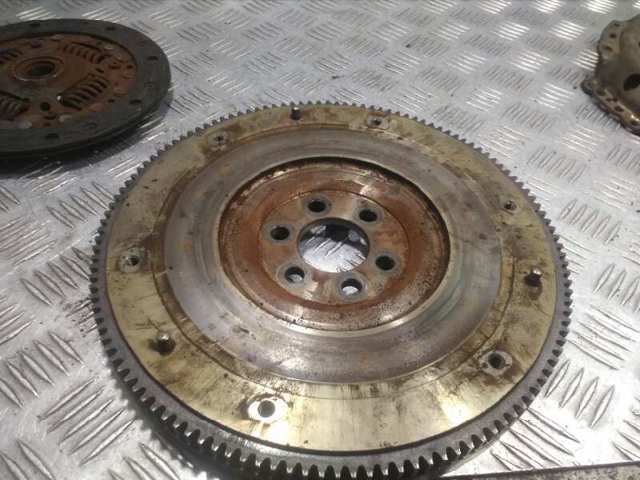 VAG 038141025G Корзина сцепления в наличии Черкассы