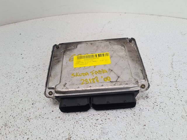 VAG 038906012AN Блок управления двигателем в наличии Черкассы