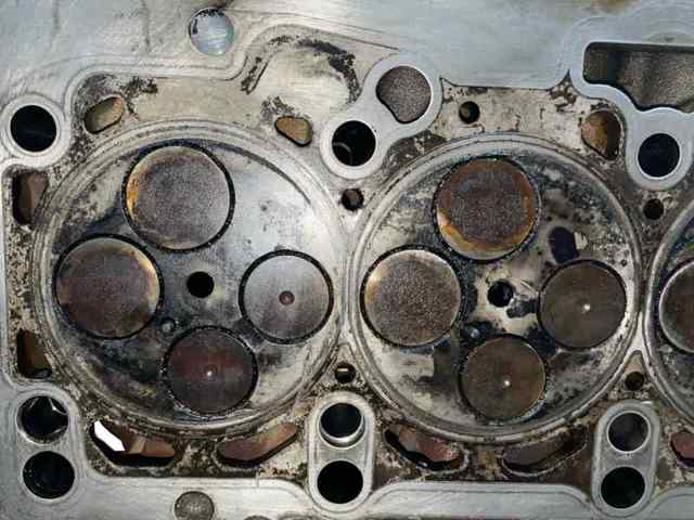 03G103373 VAG Головка блока цилиндров (ГБЦ) купить в Черновцы