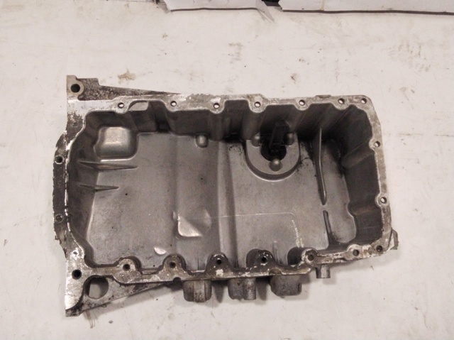 03G103603J VAG Поддон двигателя купить в Одесса