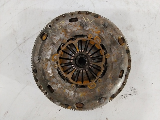 VAG 03G141015L Сцепление в наличии Ровно