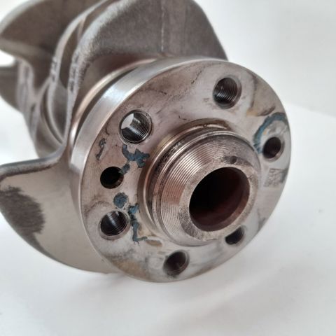 Cambota de motor Volkswagen Passat 362