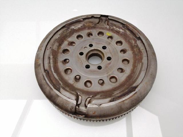 03L105266E Маховик двигателя купить Ровно