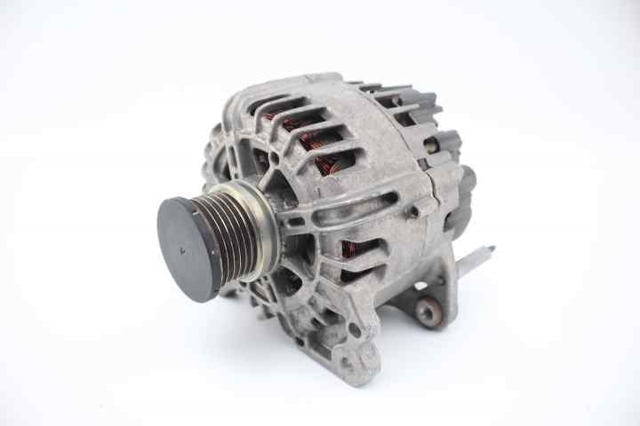 VAG 03L903023JX Генератор в наличии Полтава
