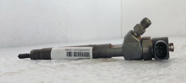MERCEDES 0445110070 Форсунка впрыска топлива в наличии Ровно