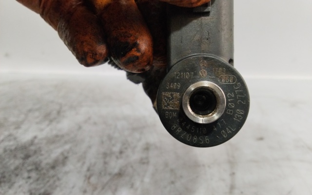 0445110477 VAG Топливные форсунки купить в Тернополь