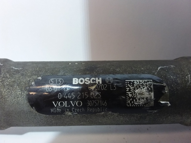 Rampa injetora para Volvo S 60 2.4 D sedan 0445215023