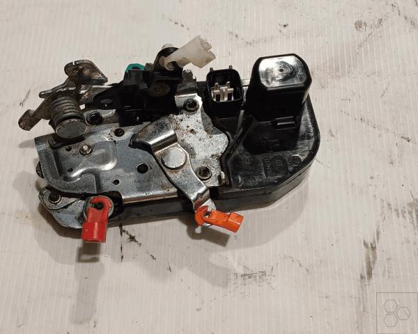 Fecho da porta dianteira esquerda Chrysler 300