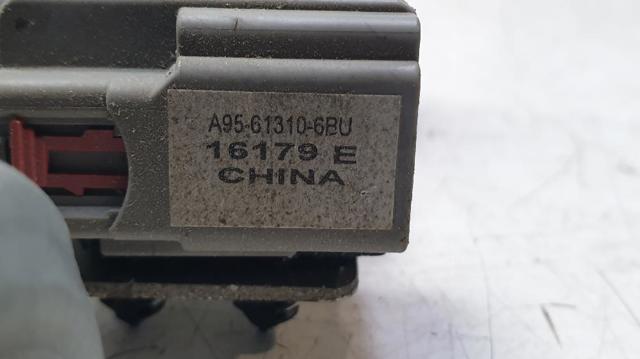 04589656AF CHRYSLER Замок крышки багажника (двери 3/5-й задней) купить в Николаев