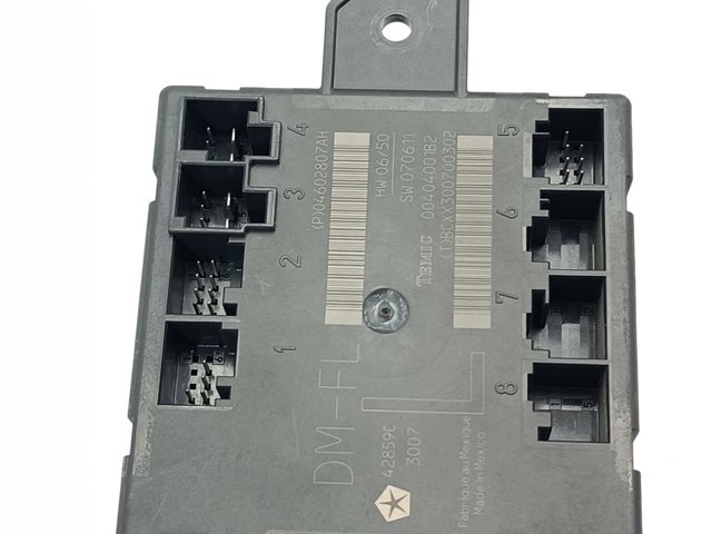 04602807AH CHRYSLER Блок комфорта передней двери купить в Львов