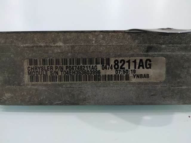 04748211AG CHRYSLER купить в Львов
