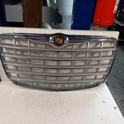 Grelha do radiador Chrysler 300