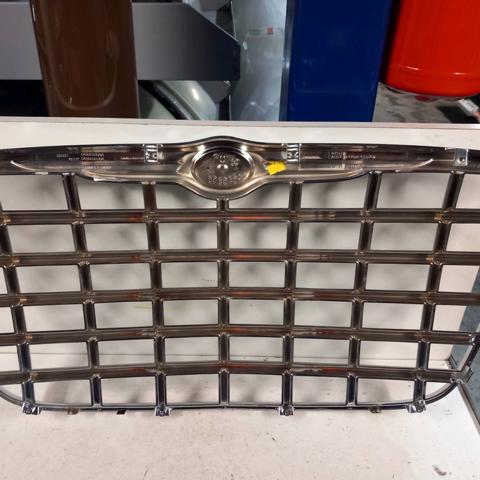Grelha do radiador Chrysler 300