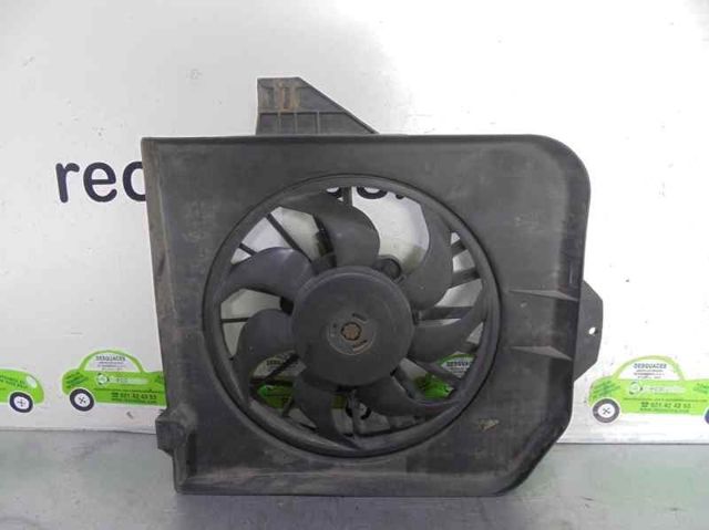 Ventilador elétrico de esfriamento montado (motor + roda de aletas) direito 04809170AE Chrysler