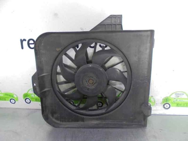 Ventilador elétrico de esfriamento montado (motor + roda de aletas) esquerdo 04809171AF Chrysler