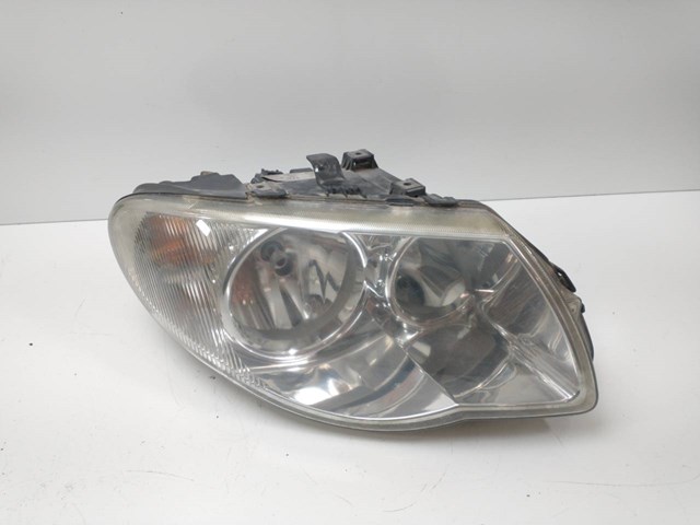 CHRYSLER 04857830AC Правая фара в наличии Черкассы
