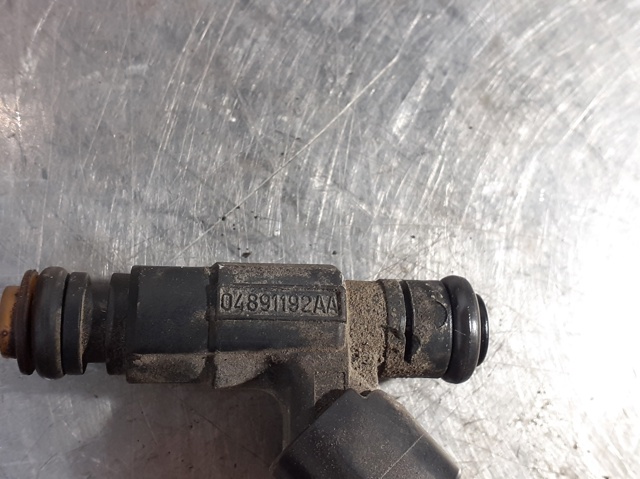 BMW 04891192AA Форсунка впрыска топлива в наличии Чернигов