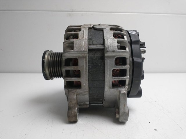 VAG 04C903023C Генератор в наличии Ирпень