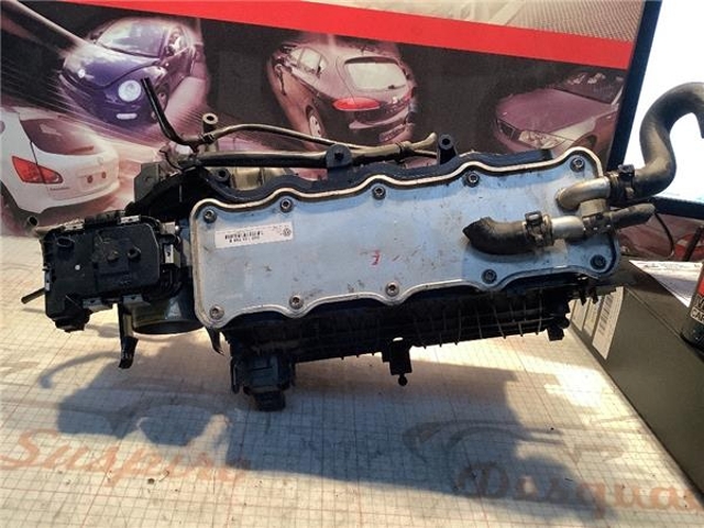 Radiador de intercooler 04E145749B VAG