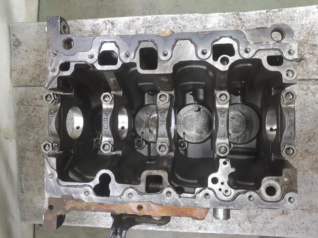 Motor montado 04L100034M VAG