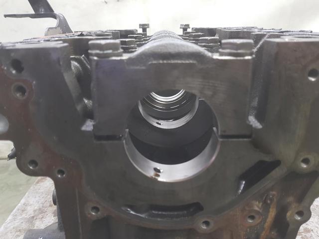 Motor montado 04L100034M VAG