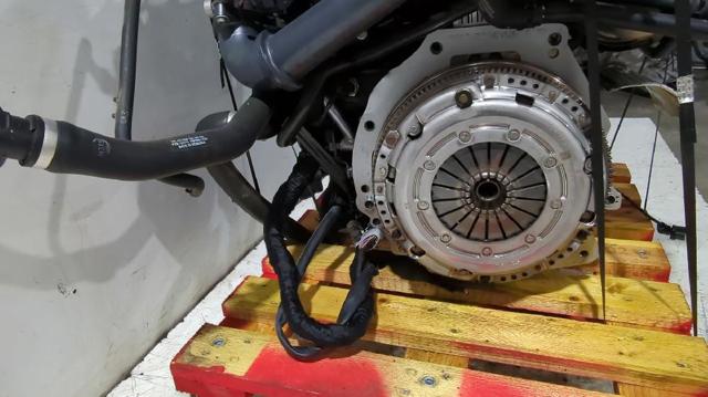 04L100038K Двигатель в сборе купить Полтава